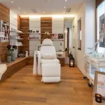 Titlis 4-zimmer 1 By Interhome Hotel *